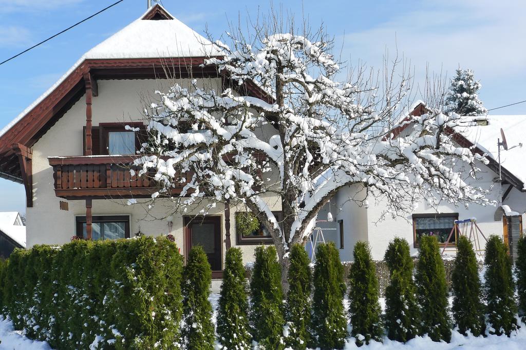 Ferienwohnung Kusternik フェルデン・アム・ヴェルターゼー エクステリア 写真